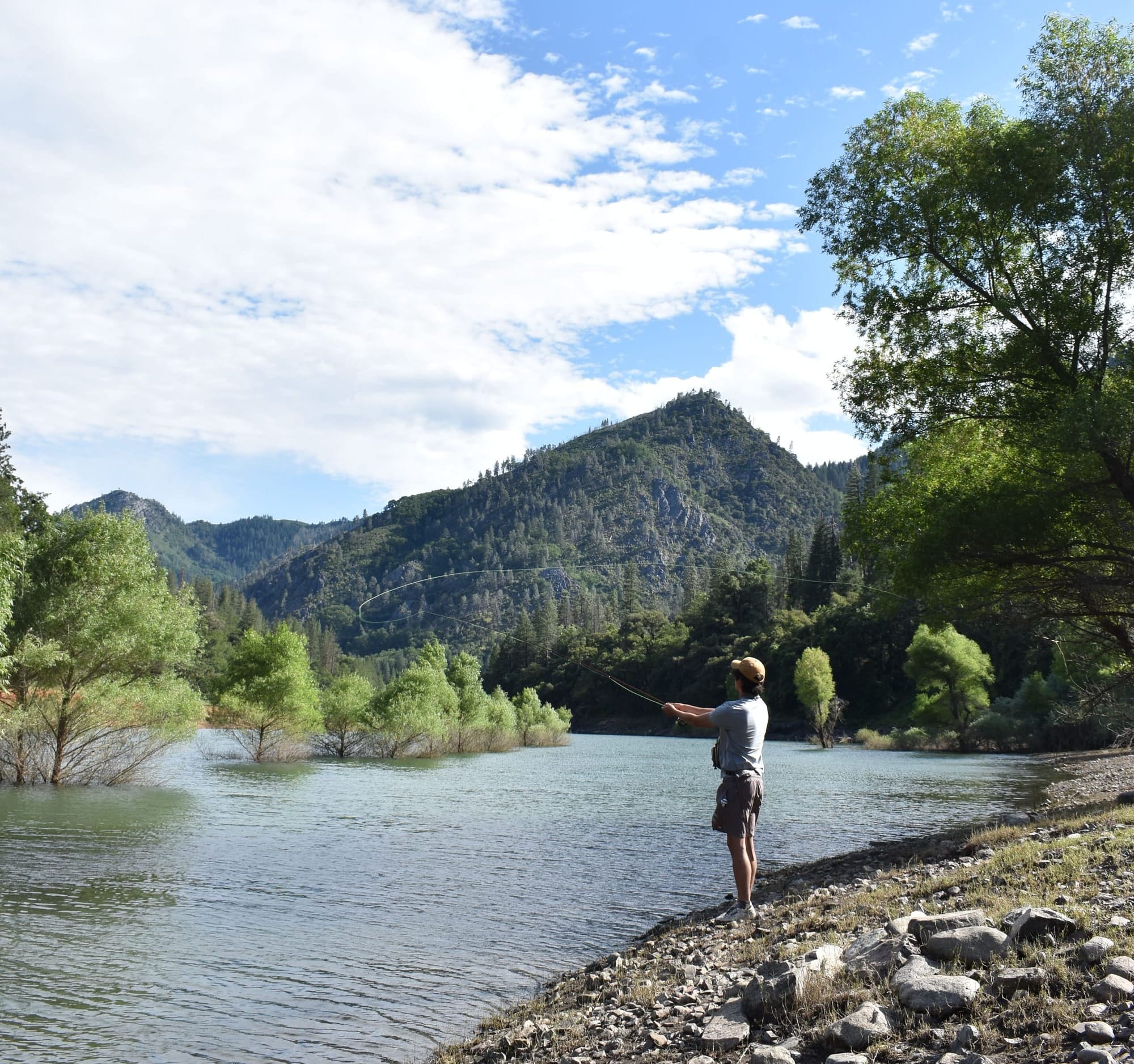 Flyfishing on the McCloud River just north of Lake Shasta